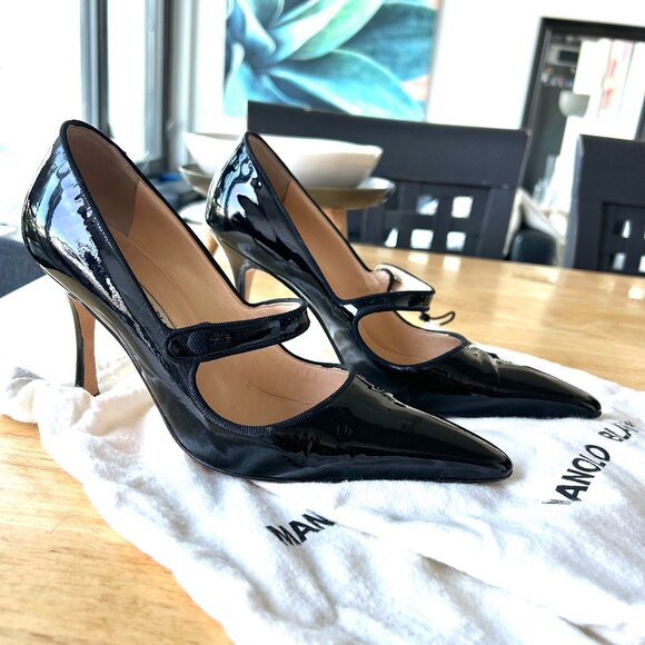 Manolo Blahnik Black Patent Leather Mary Jane Classic Pumps 39 - Picture 1 of 10